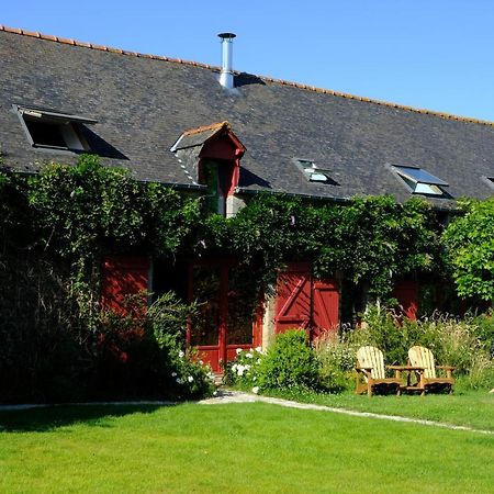 La Maison Jaune A La Janaie Parigné Buitenkant foto