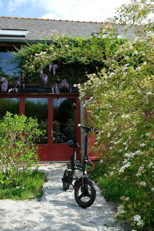 La Maison Jaune A La Janaie Parigné Buitenkant foto