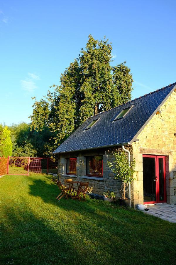La Maison Jaune A La Janaie Parigné Buitenkant foto