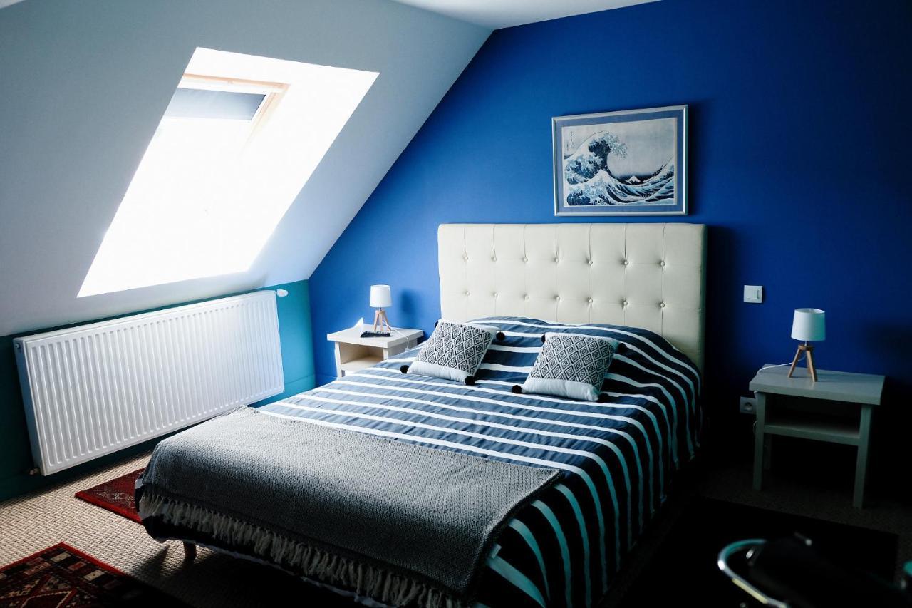 La Maison Jaune A La Janaie Parigné Buitenkant foto